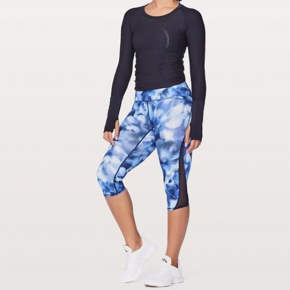 Lululemon Train Times Crop - Picture 1 of 8